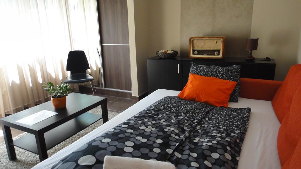 Mgtels Apartman - With Private Parking Budapest Ngoại thất bức ảnh