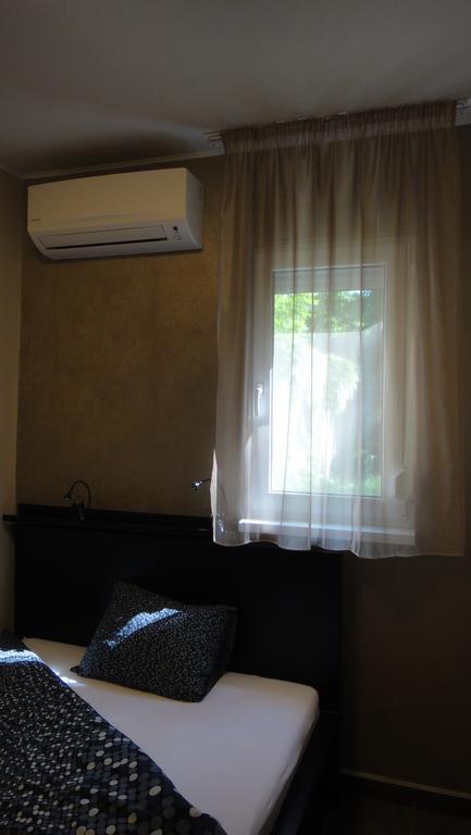 Mgtels Apartman - With Private Parking Budapest Ngoại thất bức ảnh